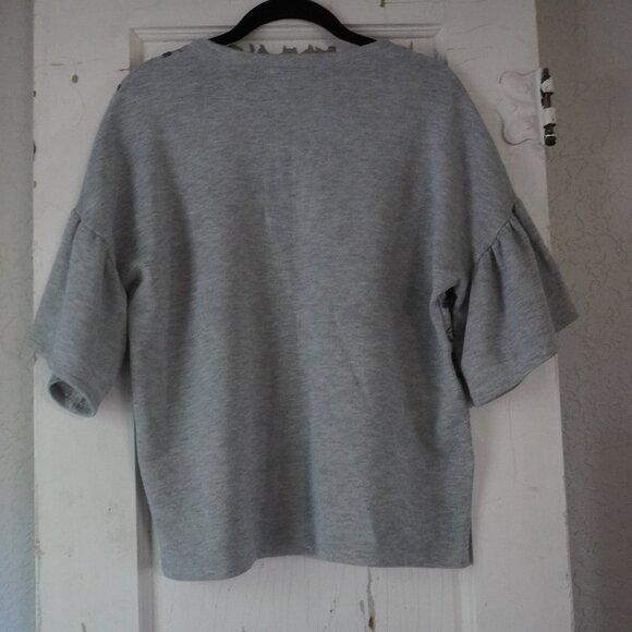 Tres Bien Embroidered Floral Blouse - Picture 2 of 8